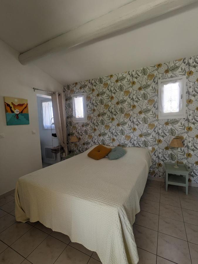 Chambre D'Hote Au Coeur Des Alpilles Bed & Breakfast Mouries Eksteriør bilde