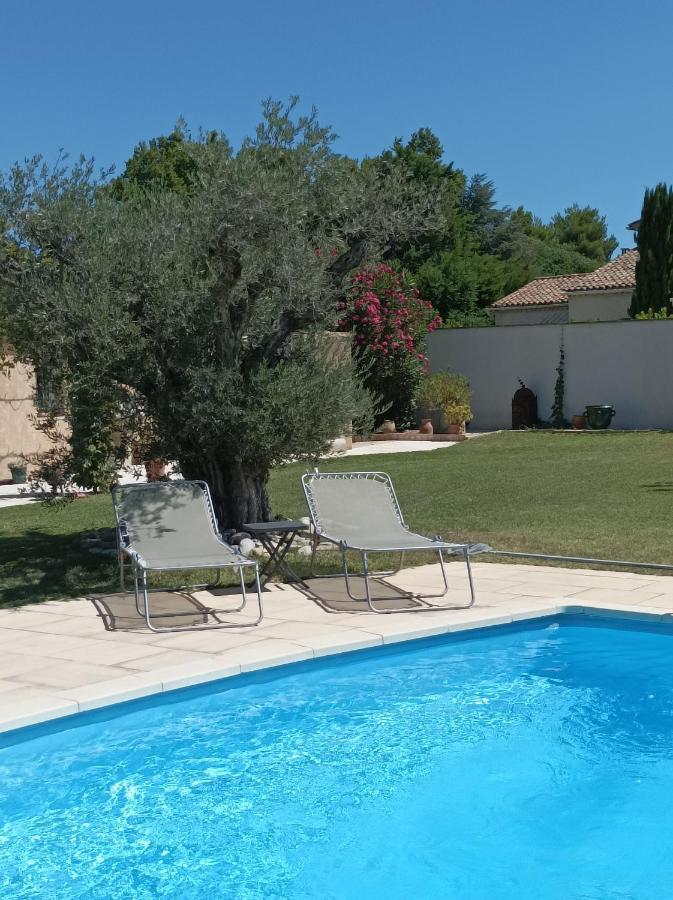 Chambre D'Hote Au Coeur Des Alpilles Bed & Breakfast Mouries Eksteriør bilde